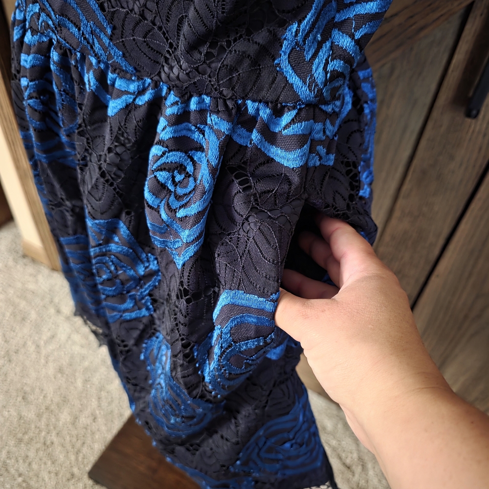 NWOT Alice + Olivia Black and Blue Rose Mini Dress - Picture 4 of 4